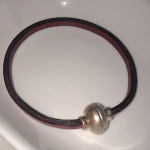 006Leather band magnetic snap bracelet